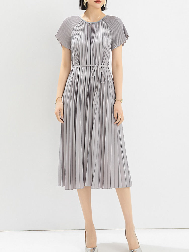 Colored printed waist tied mid length pleated skirt