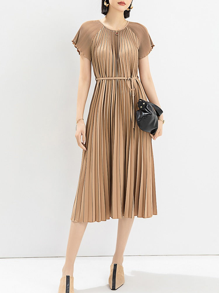 Colored printed waist tied mid length pleated skirt