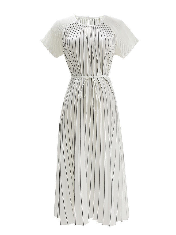 Colored printed waist tied mid length pleated skirt