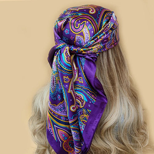 Beach head scarf perfect for any outdoor scene and can be worn in any season