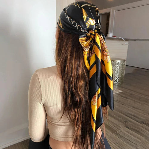 Beach head scarf perfect for any outdoor scene and can be worn in any season