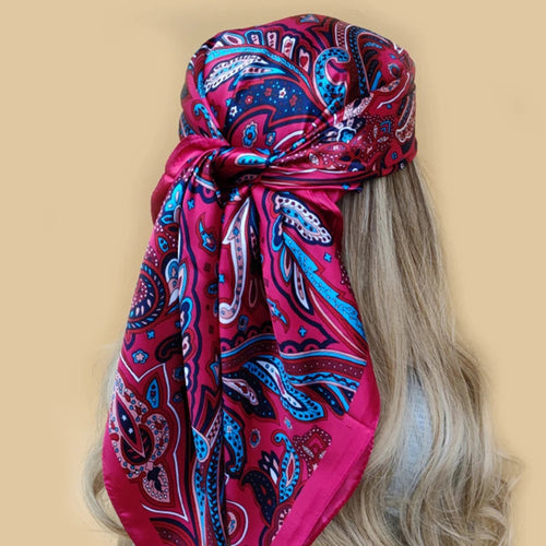 Beach head scarf perfect for any outdoor scene and can be worn in any season
