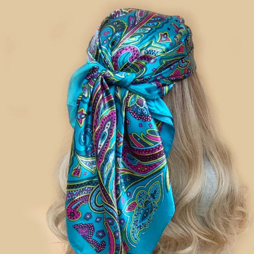 Beach head scarf perfect for any outdoor scene and can be worn in any season