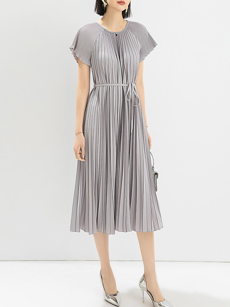 Colored printed waist tied mid length pleated skirt