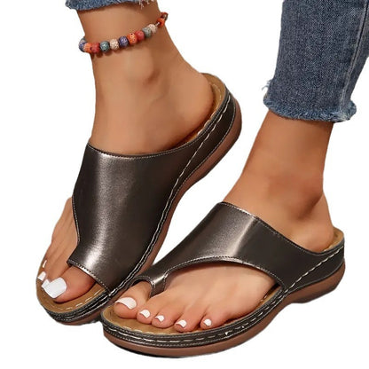 Casual sandals for women