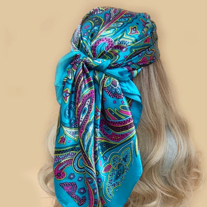 Beach head scarf perfect for any outdoor scene and can be worn in any season