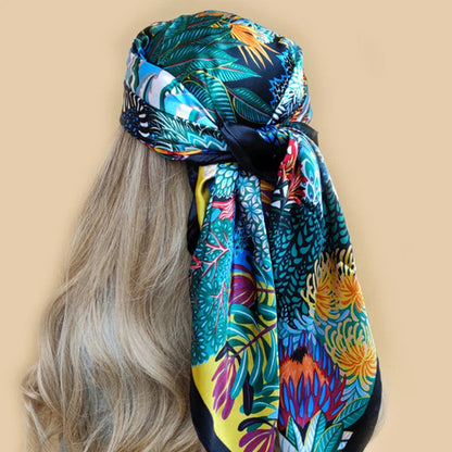 Beach head scarf perfect for any outdoor scene and can be worn in any season