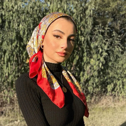 Beach head scarf perfect for any outdoor scene and can be worn in any season